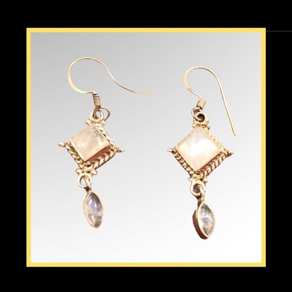 designingdeb Jewelry - 🤩🍃💐Sterling 925 moonstone earrings💐🍃
